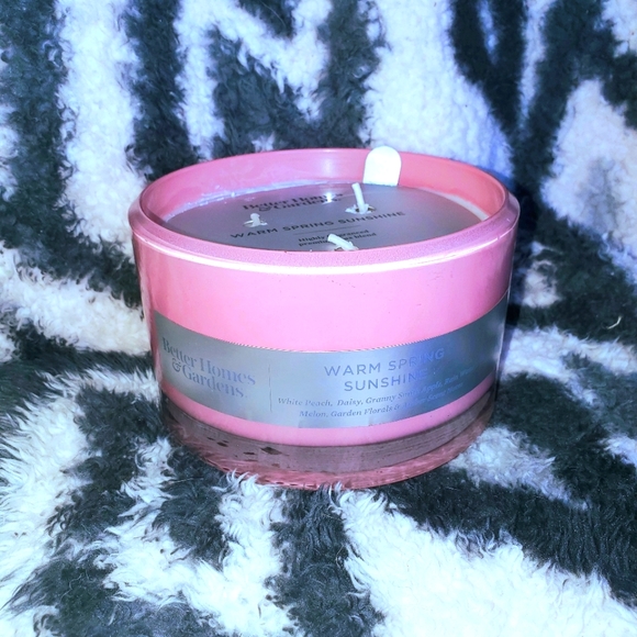 Better Homes & Gardens - warm spring sunshine - Picture 1 of 2